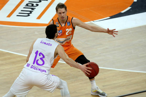 更是球队实 更是球队实