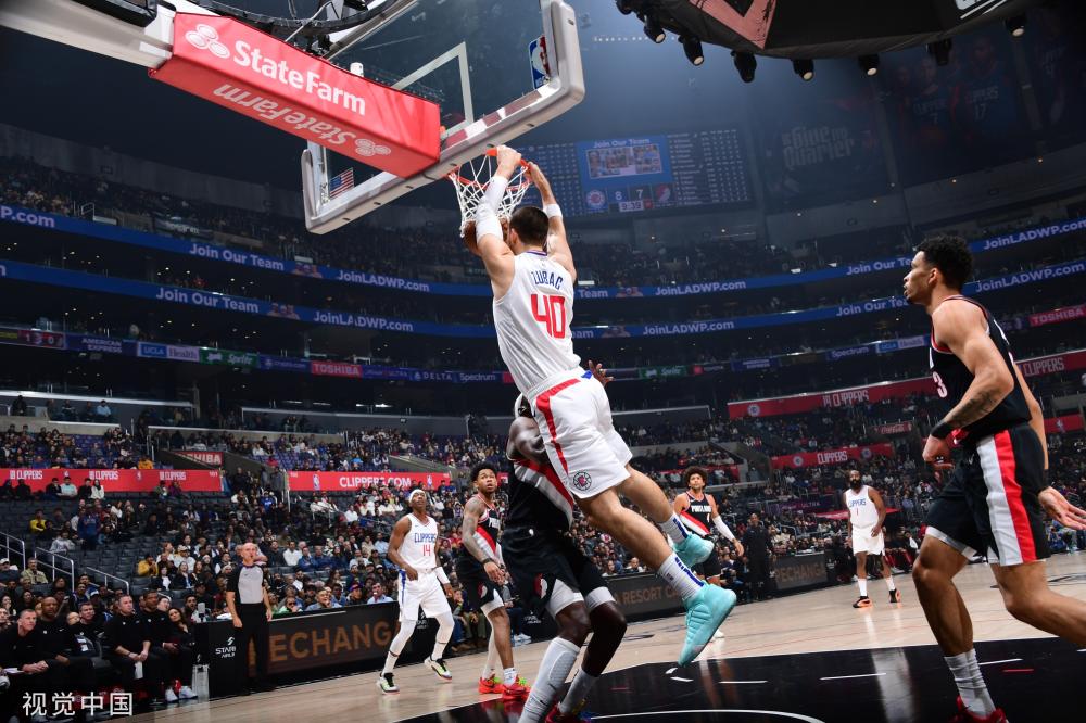 球迷们聚集 球迷们聚集