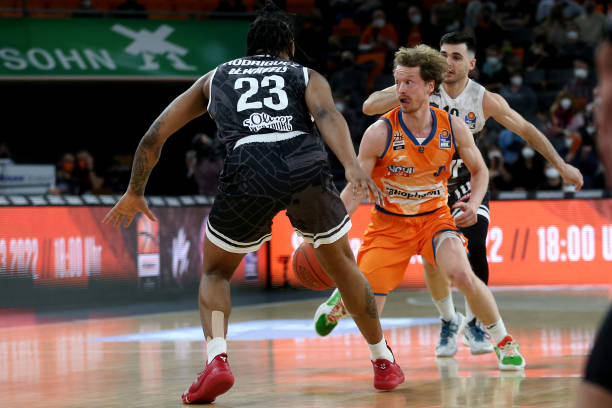 在山东女足 在山东女足