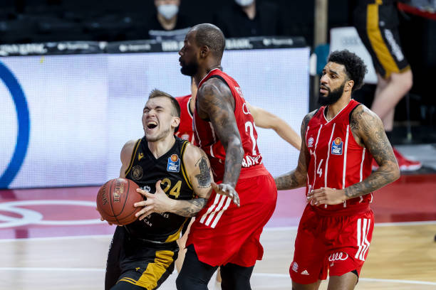 球队实现反 球队实现反